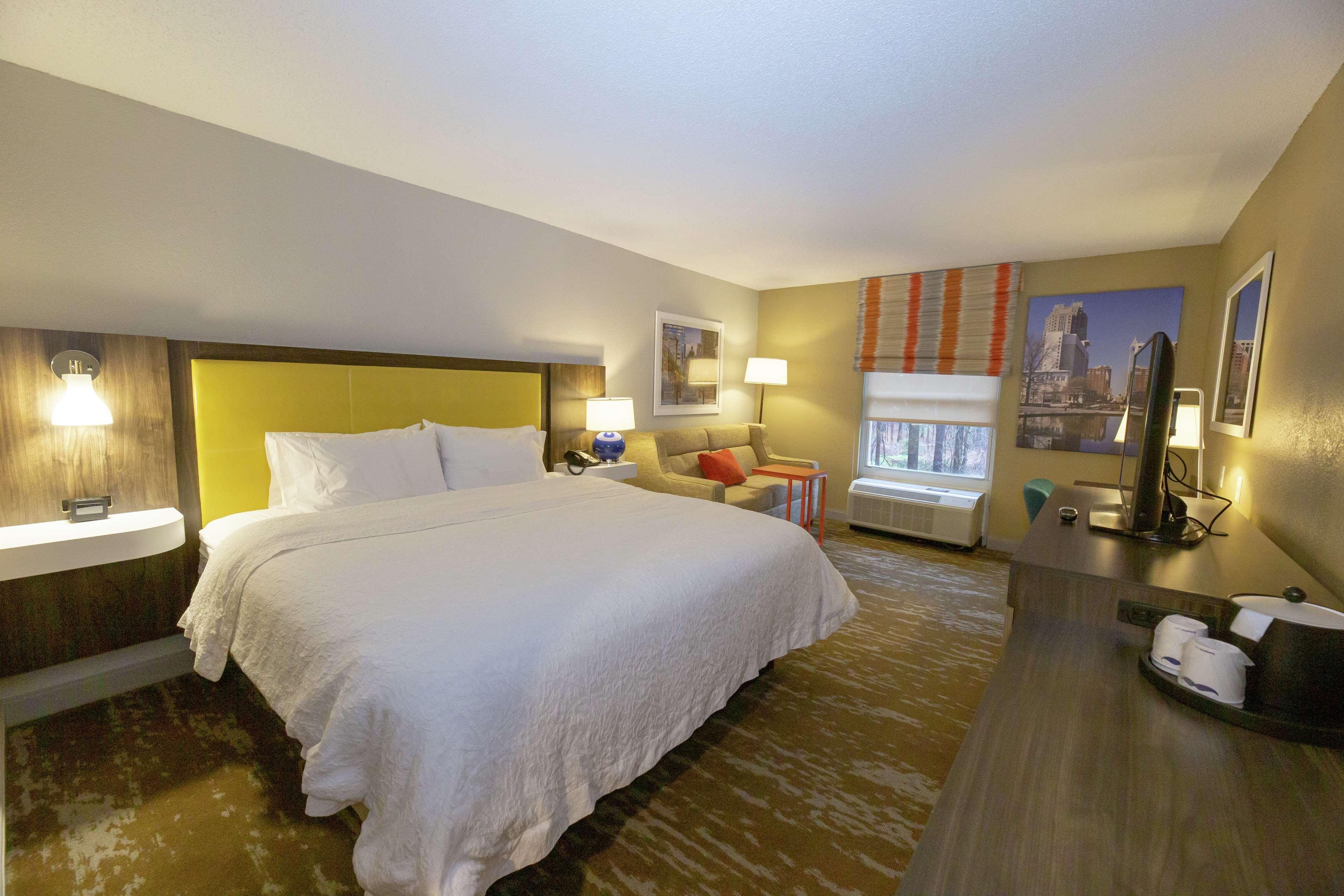 Hampton Inn & Suites Raleigh Cary Lenovo Center Dış mekan fotoğraf