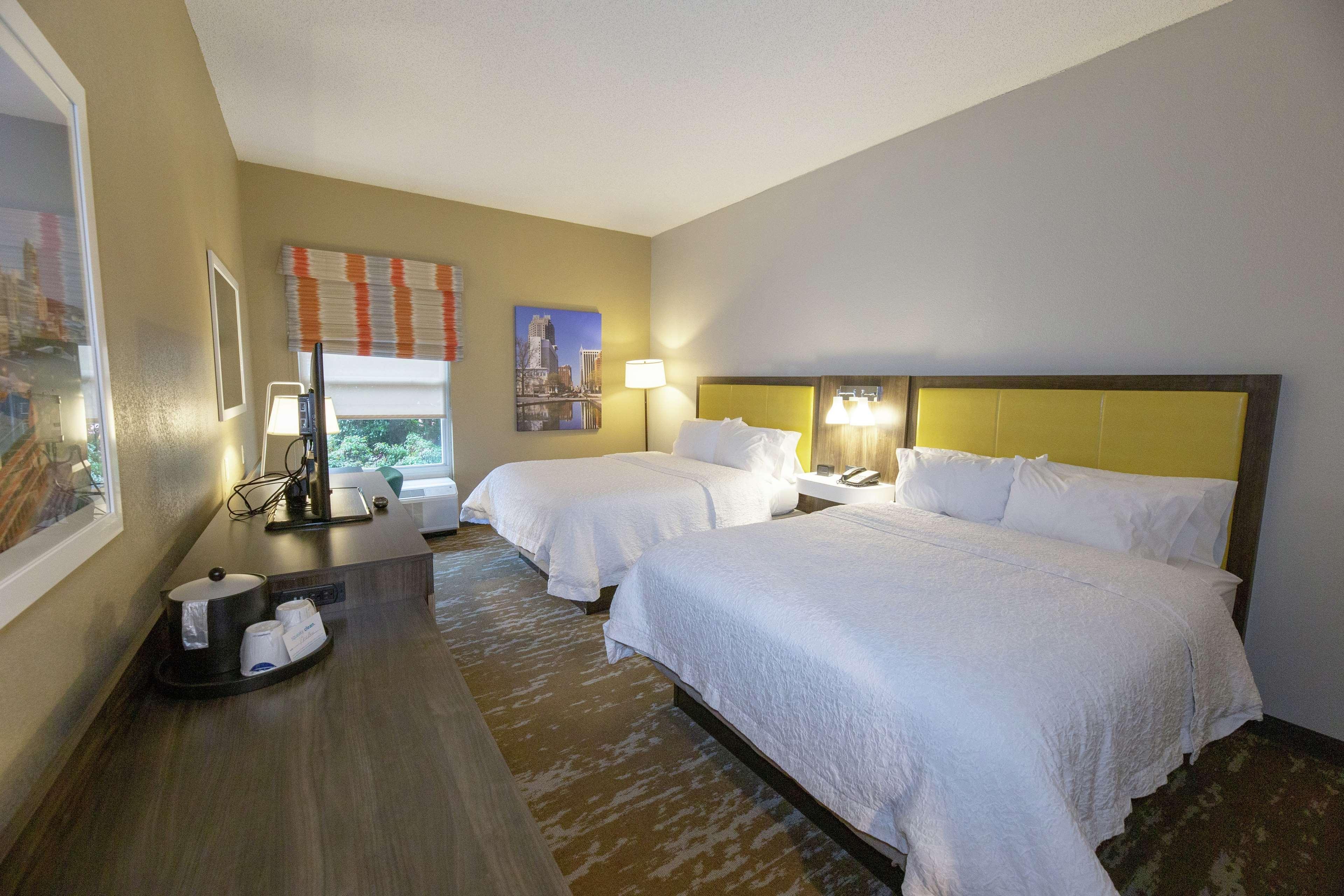 Hampton Inn & Suites Raleigh Cary Lenovo Center Dış mekan fotoğraf