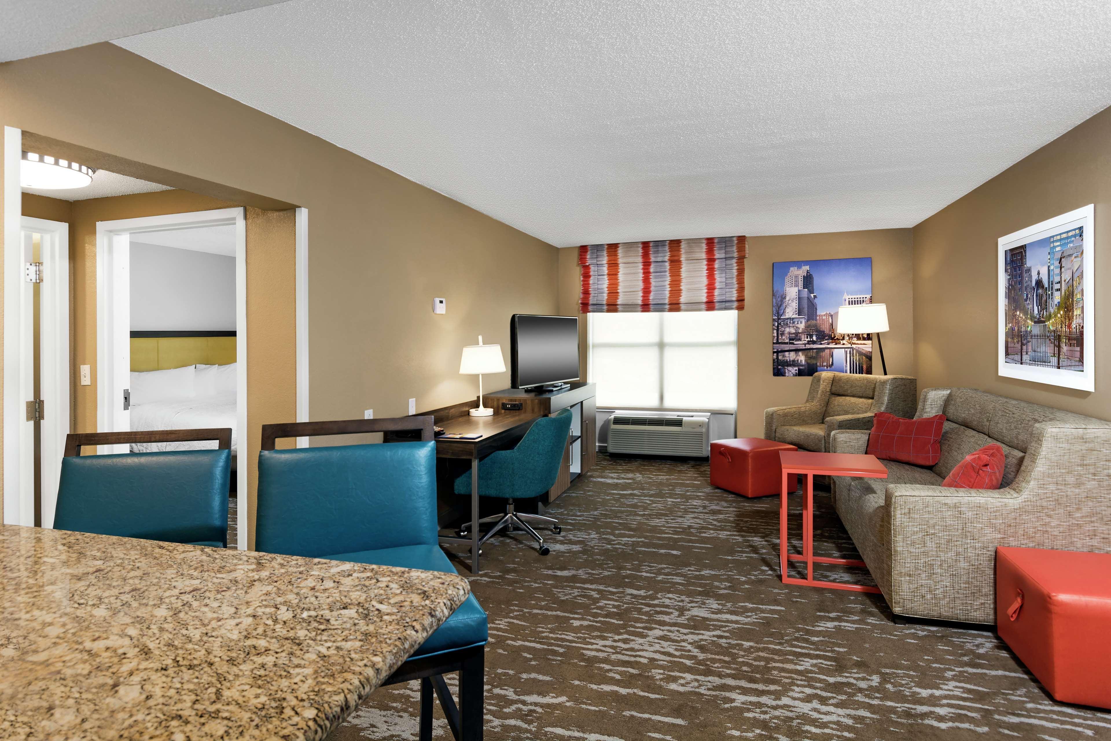Hampton Inn & Suites Raleigh Cary Lenovo Center Dış mekan fotoğraf
