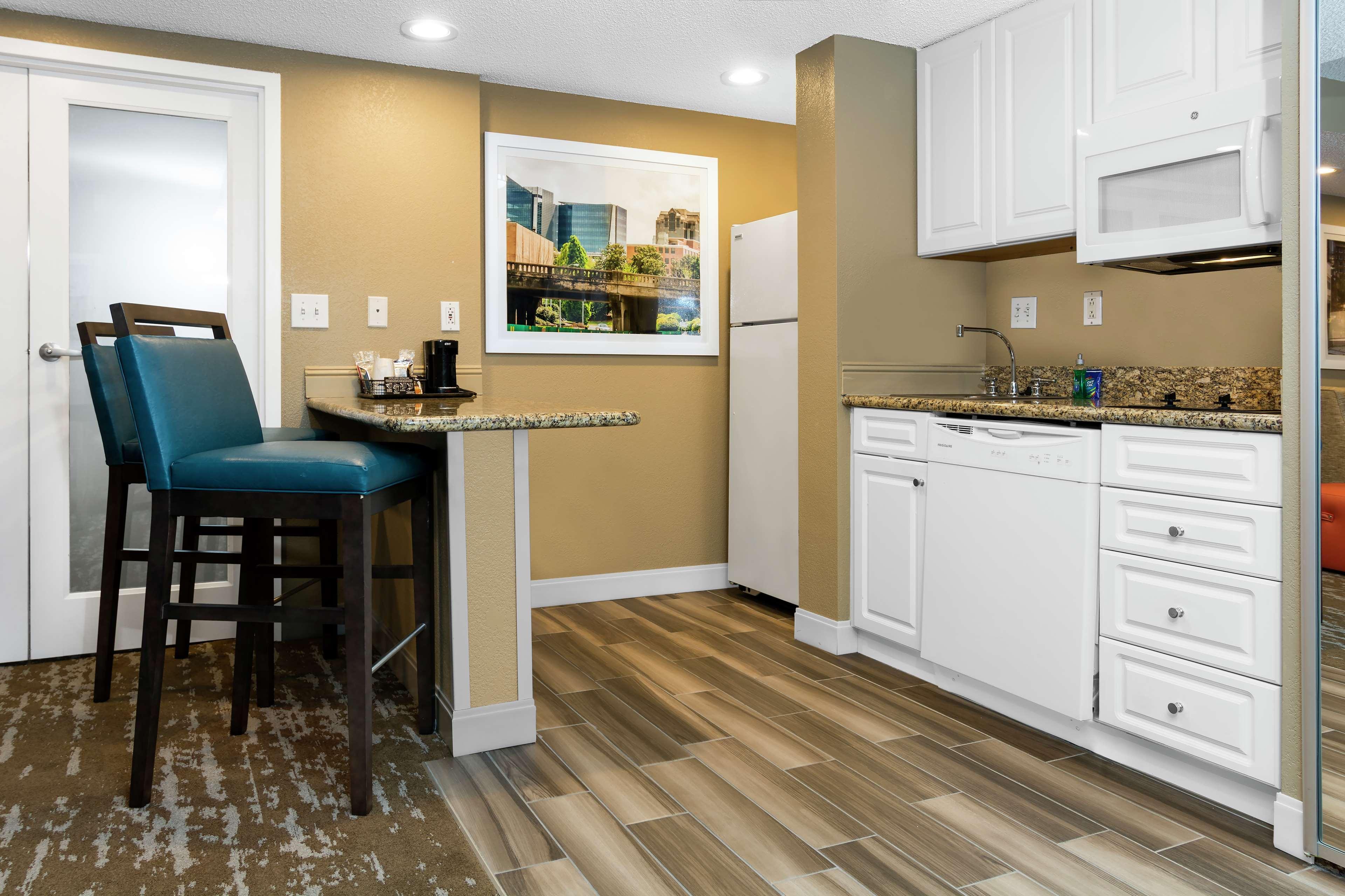 Hampton Inn & Suites Raleigh Cary Lenovo Center Dış mekan fotoğraf
