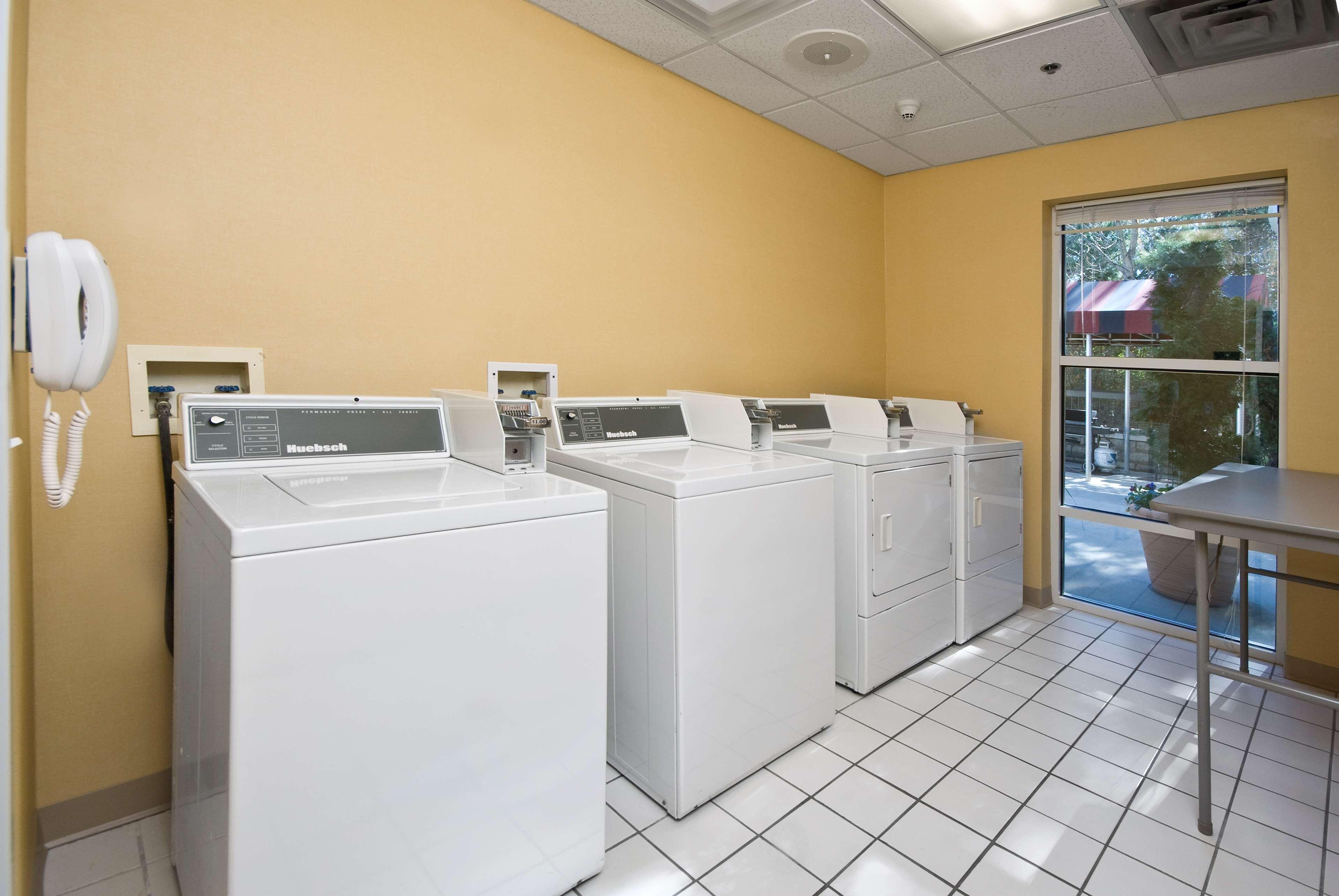 Hampton Inn & Suites Raleigh Cary Lenovo Center Dış mekan fotoğraf