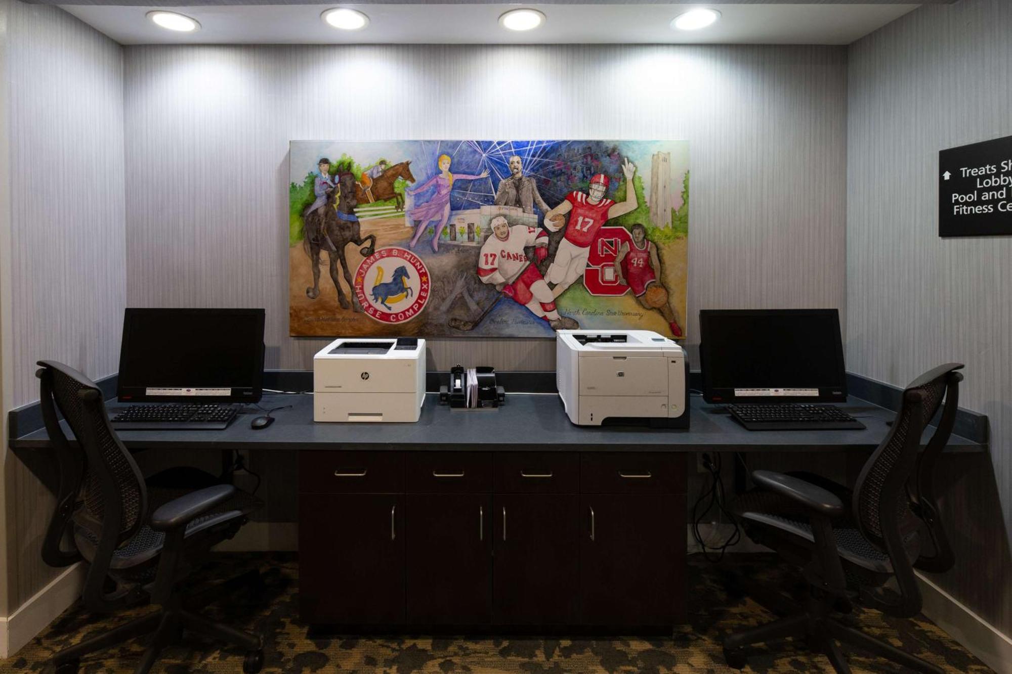 Hampton Inn & Suites Raleigh Cary Lenovo Center Dış mekan fotoğraf