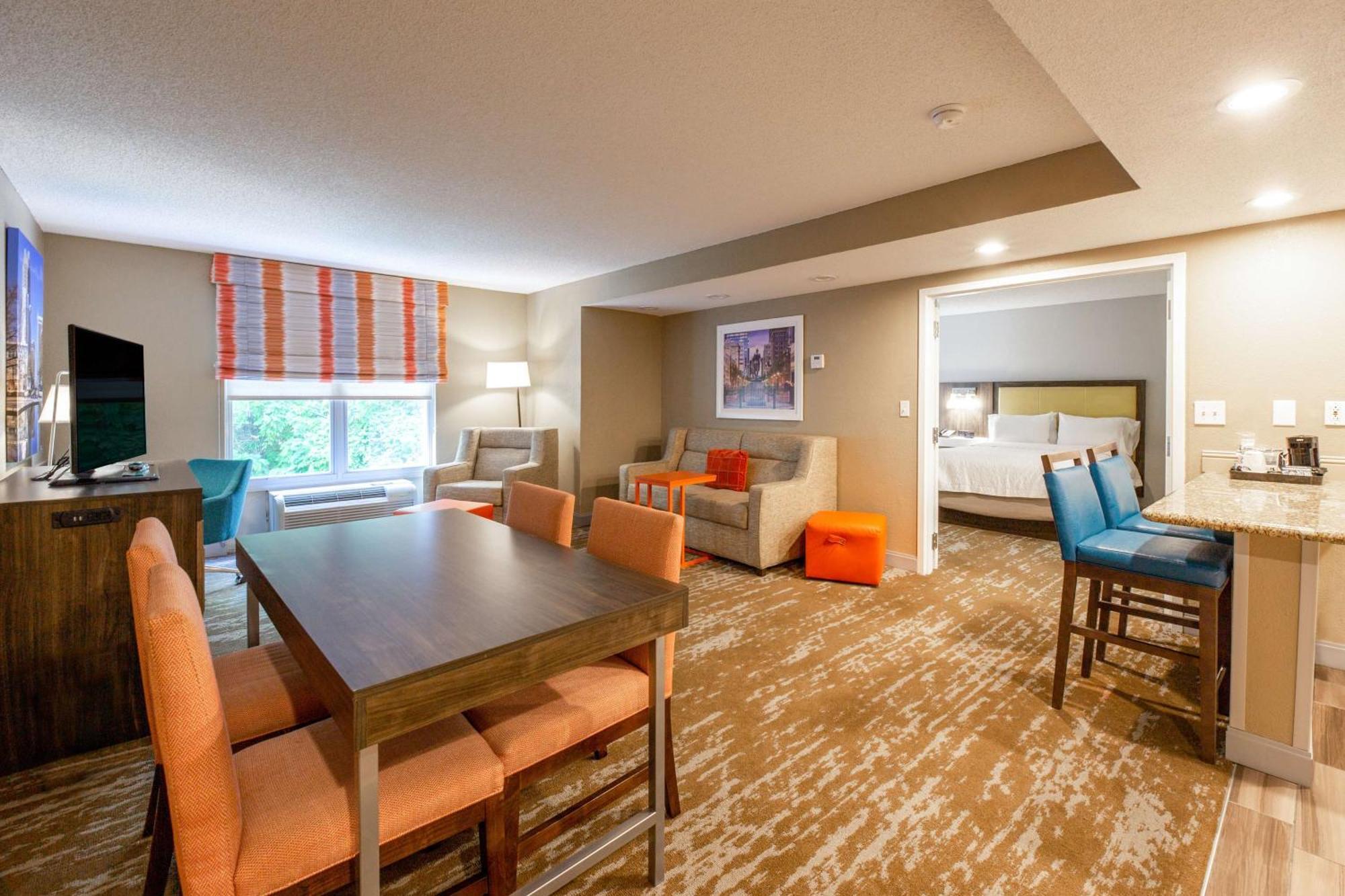Hampton Inn & Suites Raleigh Cary Lenovo Center Dış mekan fotoğraf