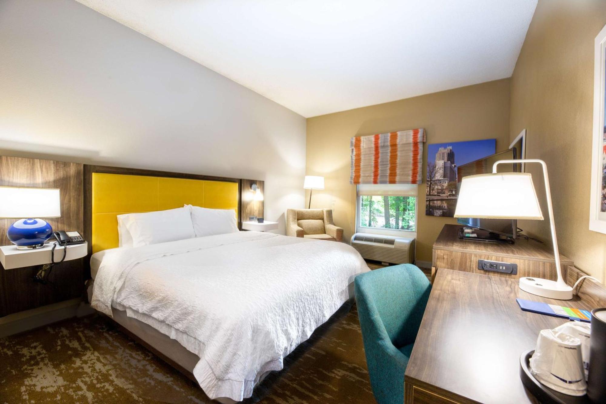 Hampton Inn & Suites Raleigh Cary Lenovo Center Dış mekan fotoğraf