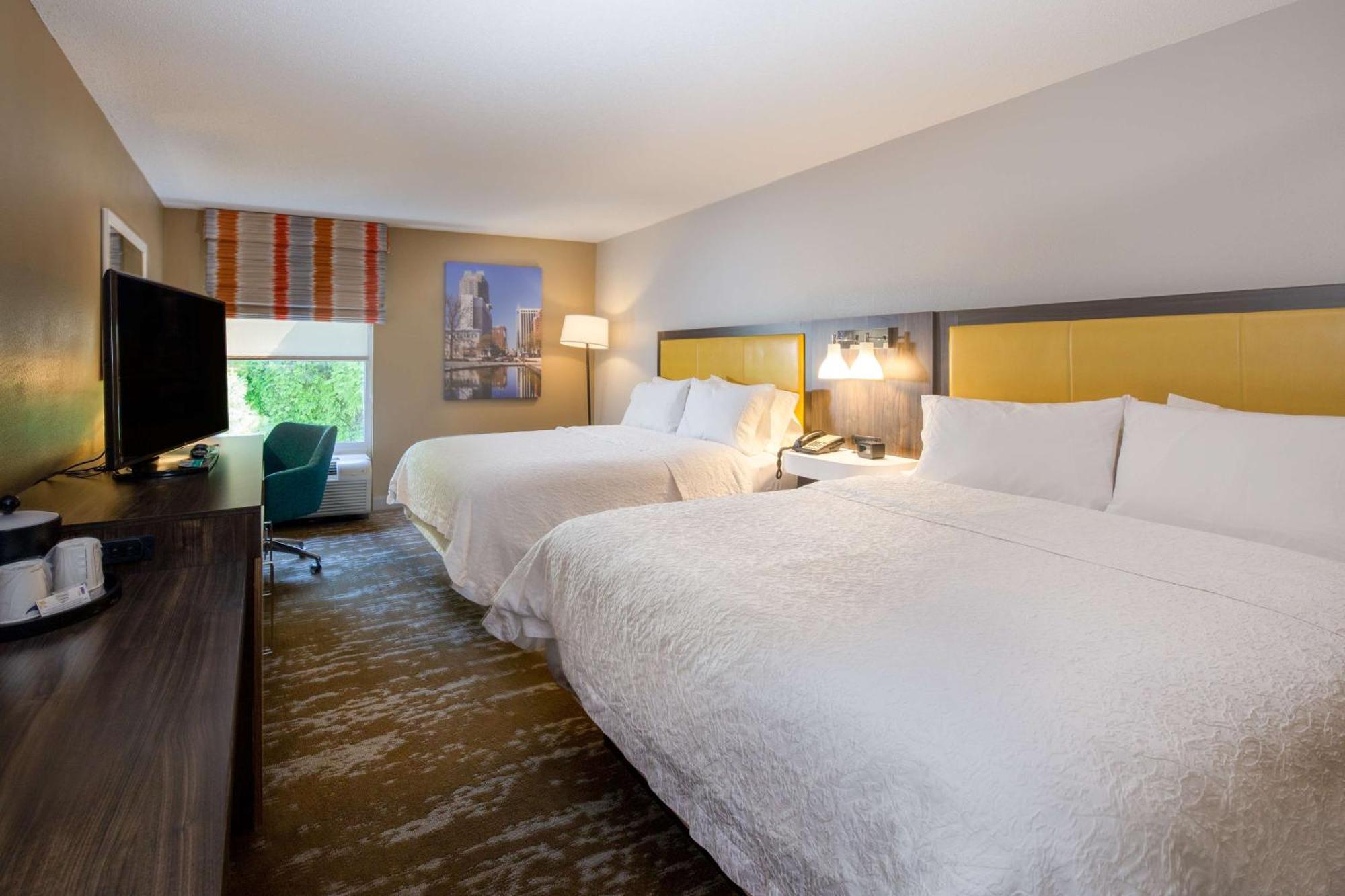 Hampton Inn & Suites Raleigh Cary Lenovo Center Dış mekan fotoğraf