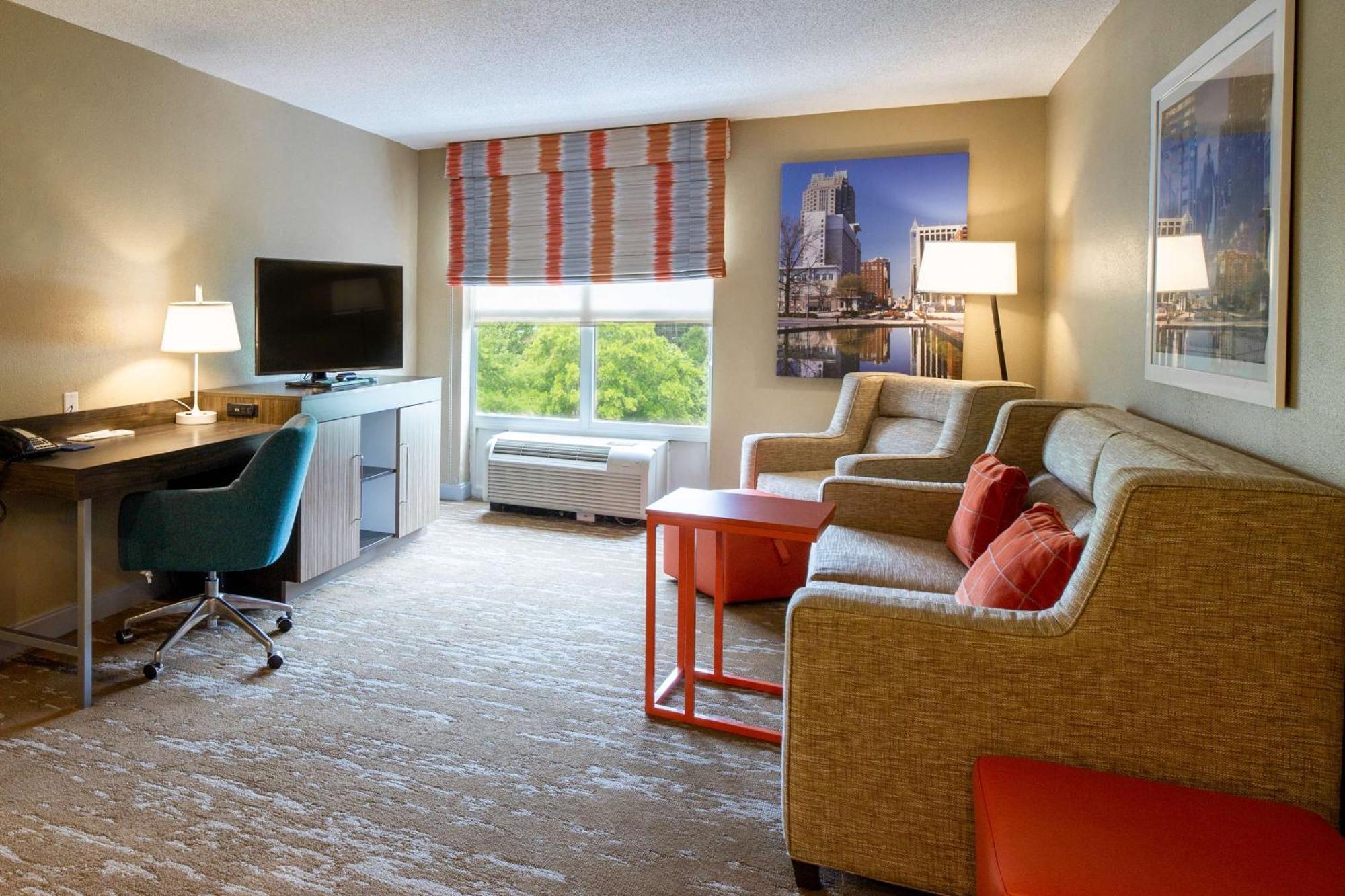 Hampton Inn & Suites Raleigh Cary Lenovo Center Dış mekan fotoğraf
